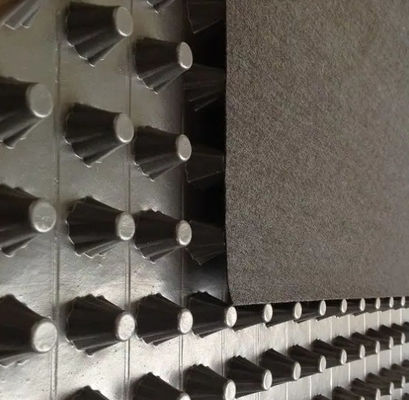Qualität  Black HIPS Dimple Plastic Drainage Board ISO9001 Certificated Fabrik